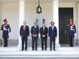 Reunión de los presidentes de Argentina y Paraguay: Fernández y Abdo acordaron fortalecer la agenda bilateral y el MERCOSUR