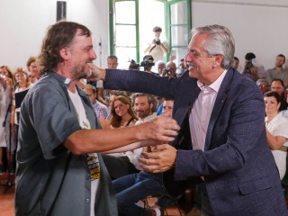 El presidente firmó el compromiso Ni un pibe, ni una piba menos por la droga, en Luján