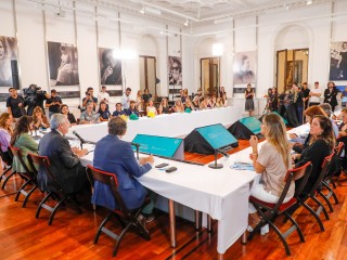 El presidente encabezó una reunión de trabajo para avanzar en la puesta en marcha del Programa Constructoras
