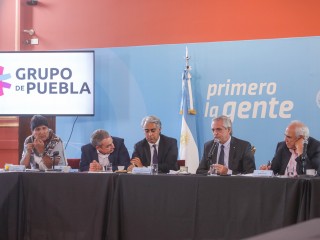 El presidente anunció el reingreso de la Argentina a la UNASUR