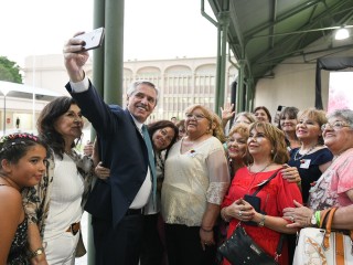 El presidente inauguró las obras de ampliación y puesta en valor de la Escuela Centenario en Santiago del Estero