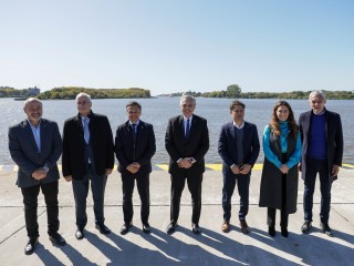 Alberto Fernández: “Hoy ponemos en marcha un nuevo tiempo para la navegabilidad del Río de la Plata”