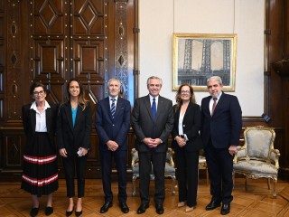El presidente se reunió con el ministro del Interior de España