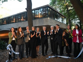Alberto Fernández convocó a seguir cuidando nuestra historia y el patrimonio cultural al inaugurar la Casa sobre el Arroyo