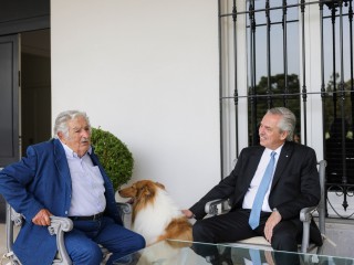 El presidente se reunió con el ex mandatario de Uruguay, José Mujica
