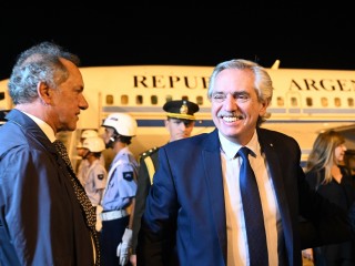 Alberto Fernández llegó a Brasilia para participar del Encuentro de Presidentes de los países de América del Sur