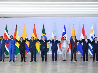 Los presidentes de América del Sur alcanzaron un consenso de cooperación e integración de la región