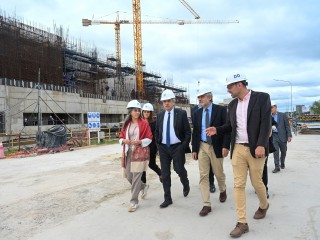 El presidente recorrió las obras del primer reactor de potencia 100% argentino