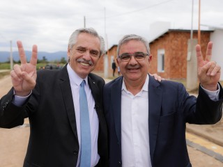 El presidente entregó viviendas e inauguró las obras de un nuevo gasoducto en la provincia de Catamarca