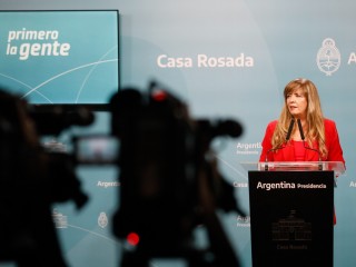 Gabriela Cerruti: “Las mujeres queremos ejercer la política en libertad”