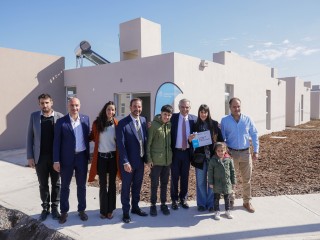 Alberto Fernández: “Para nosotros la prioridad central es que cada familia tenga un techo y una vivienda digna”