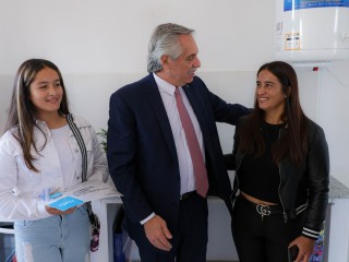 Alberto Fernández: “Para nosotros la prioridad central es que cada familia tenga un techo y una vivienda digna”