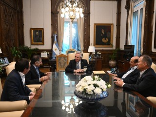 El presidente recibió a intendentes bonaerenses