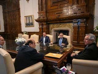 El presidente recibió a intendentes bonaerenses