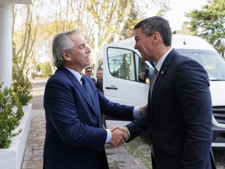 Alberto Fernández recibió al presidente electo de Paraguay, Santiago Peña