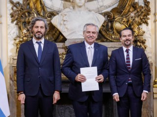 El presidente recibió las cartas credenciales de siete nuevos embajadores