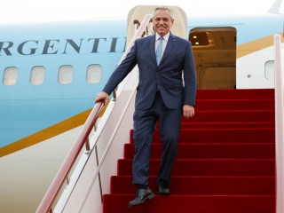 El presidente llegó a China para participar del III Foro de la Franja y la Ruta para la Cooperación Internacional