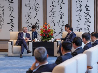 El presidente se reunió con el Alcalde de la ciudad de Shanghái