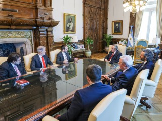 El presidente se reunió con autoridades de entidades judías para analizar la situación de los rehenes argentinos