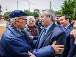 El presidente recorrió el entubamiento del Arroyo Jiménez, que se transformó en un nuevo espacio público para la comunidad de Florencio Varela