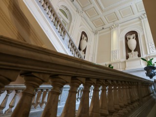 Escalera de periodistas