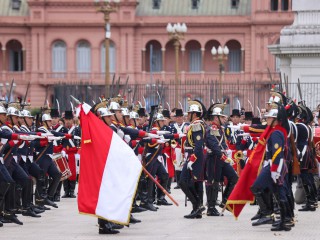 Historic Changing of the Guard with the Regiments of Grenadiers, Patricios and General Iriarte in Plaza de Mayo