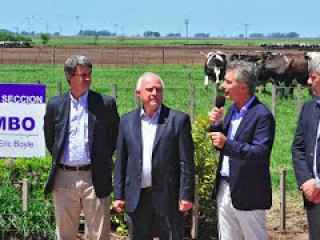 El presidente Mauricio Macri anunció Convenio con la Industria Lechera.