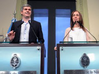 El jefe de Gabinete, Marcos Peña y María Eugenia Vidal brindaron una conferencia de prensa, en Casa Rosada.