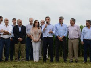 Mauricio Macri anunció eliminación de retenciones para exportaciones regionales.