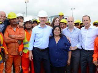  El Presidente anunció el inicio del viaducto a Puente La Noria.