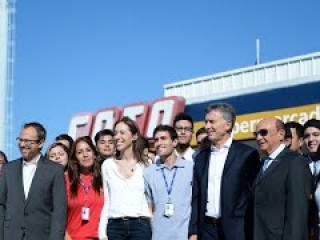 El presidente Mauricio Macri anunció inversiones de Coto