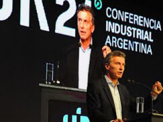Mauricio Macri cierra la Conferencia de la Unión Industrial Argentina (UIA).