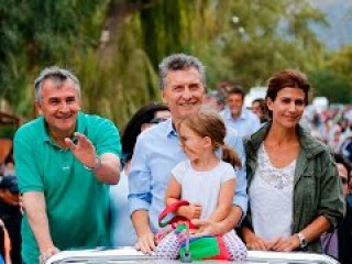 Mauricio Macri anuncia inversiones para proyecto de paneles solares.