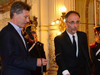 21/12/15. Mauricio Macri tomó juramento al nuevo Procurador General del Tesoro.